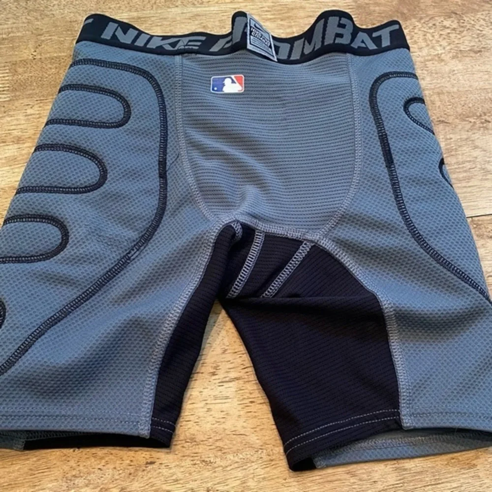 Nike pro combat